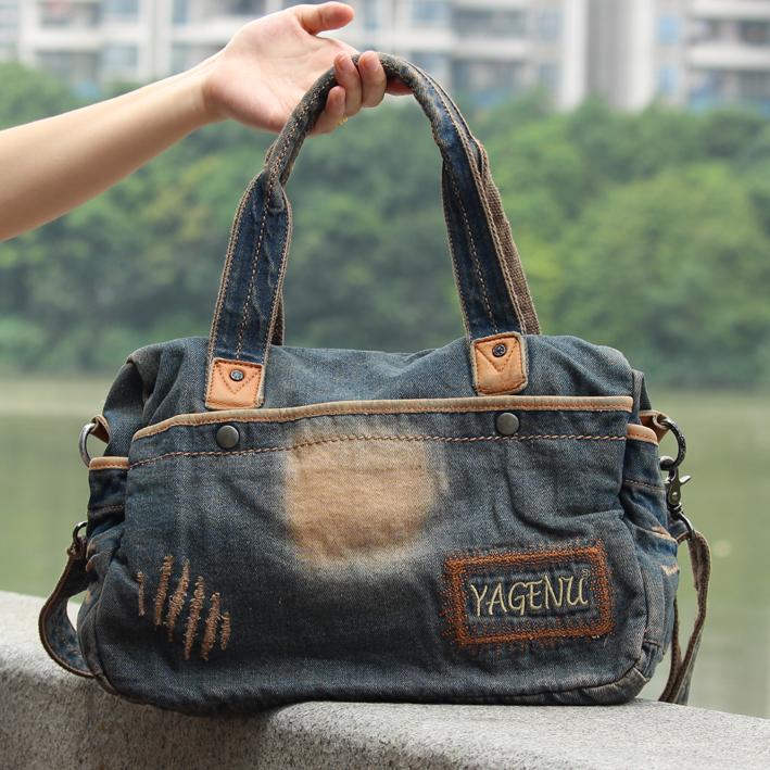 Bottega Veneta Men's Padded Intreccio Denim Medium Crossbody Bag | Neiman  Marcus